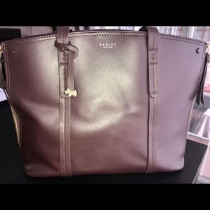 Radley London Ashwick Court Lg E/W Tote in Clove